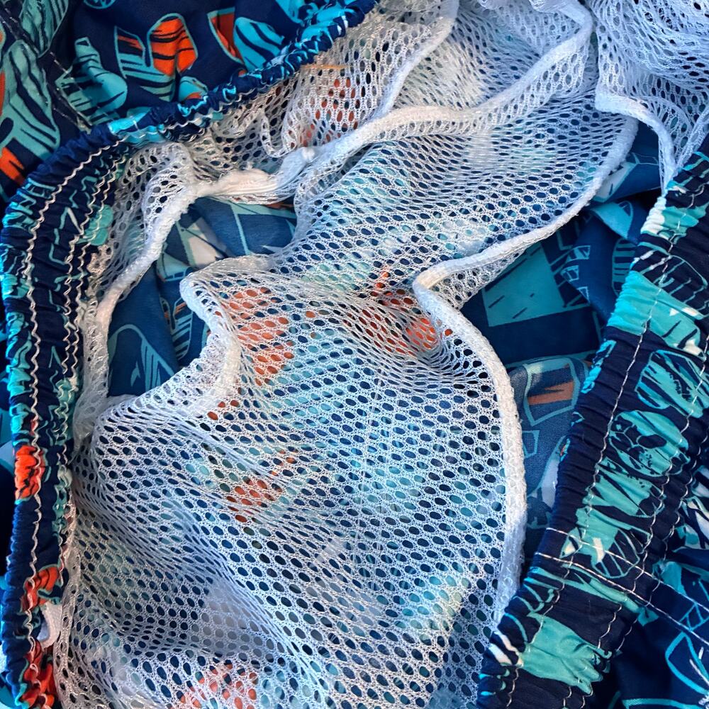 Hollister Swimsuit Board Shorts Mens Large Skate Board Print Vibrant Surf Pool - Picture 3 of 9